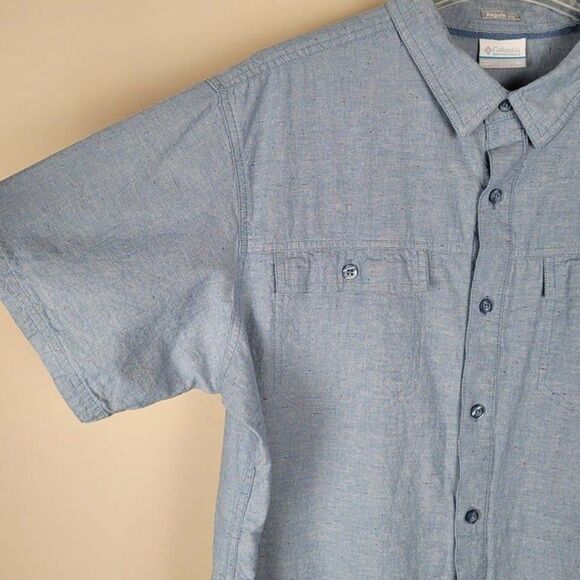 Columbia Size XL Short Sleeve Button Up Shirt Blue With Multicolor Threads - Picture 6 of 12
